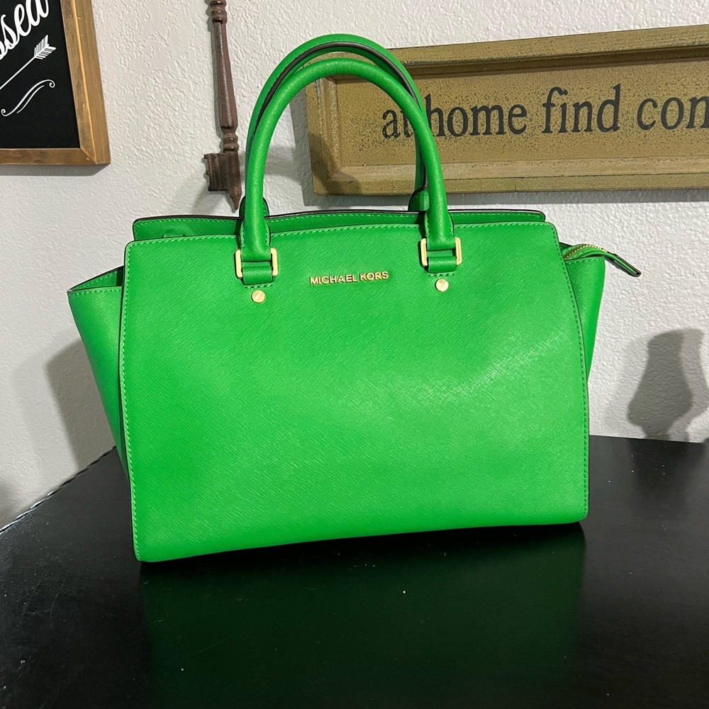MK purse